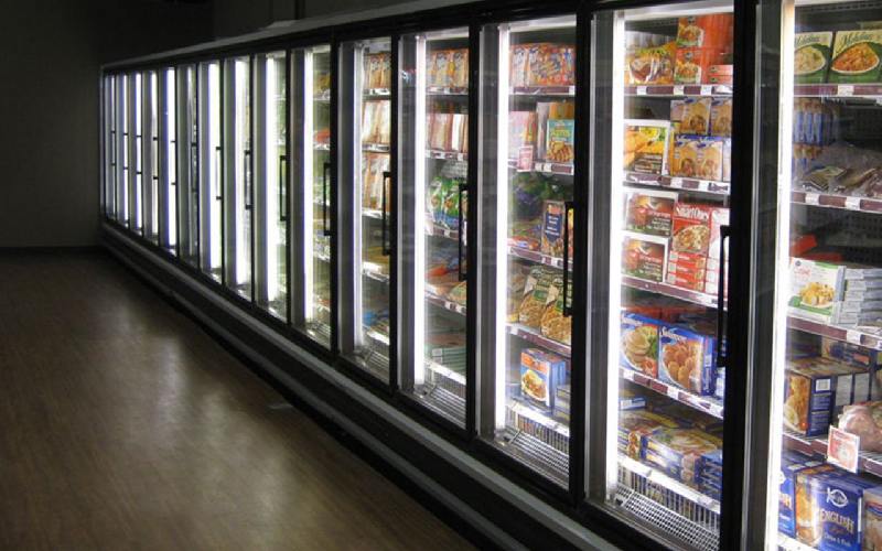 یخچال صنعتی ایستاده؛ فروشگاهی ویترینی جنس بدنه استیل بزرگ جادار