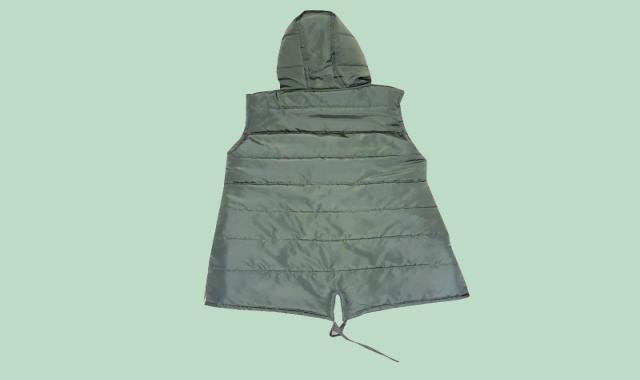 جلیقه زنانه بلند؛ جیب دار کلاه دار جنس جین چرم خز دار