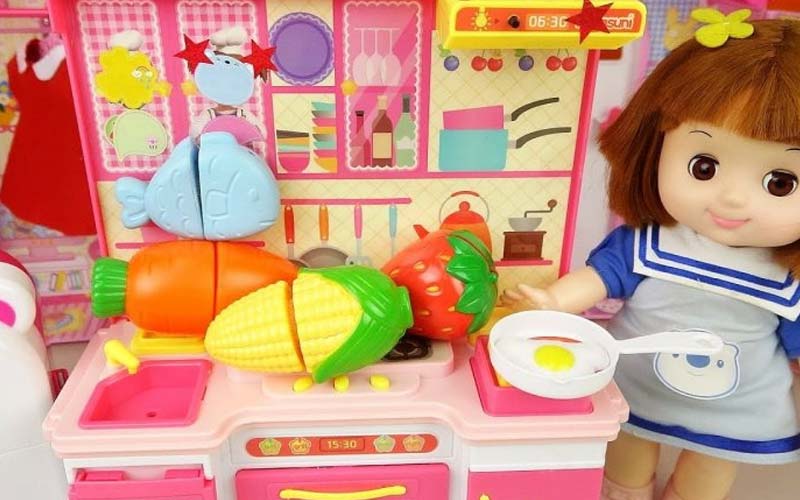 اسباب بازی دخترانه وسایل آشپزخانه؛ سرگرمی رشد تکامل مغز کودک