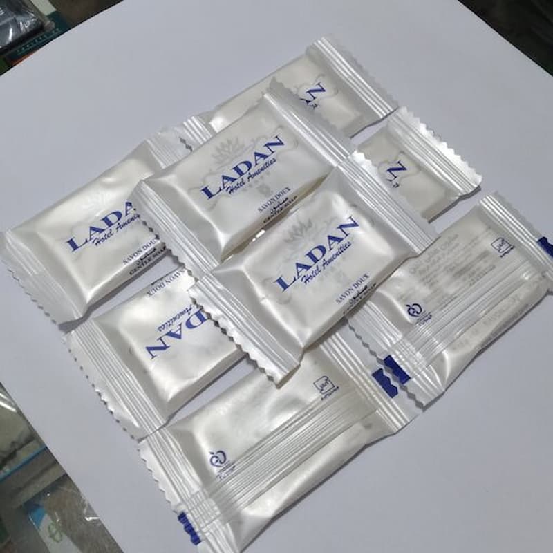 صابون هتلی لادن ؛ حفظ لطافت (نرمی) رطوبت پوست سفید رنگ