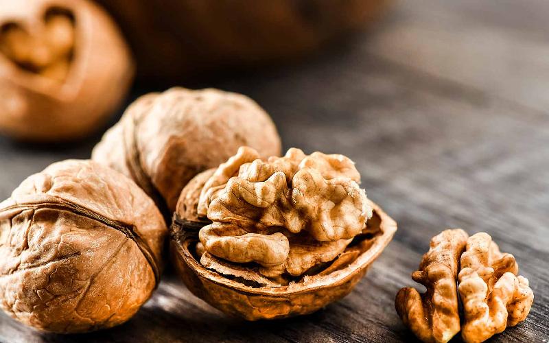 گردو پوست کاغذی (پوست نازک) خوش طعم مغز بزرگ صاف