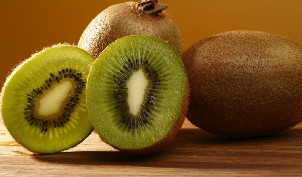 کیوی در عراق Kiwi طبع سرد منبع غنی ویتامین C