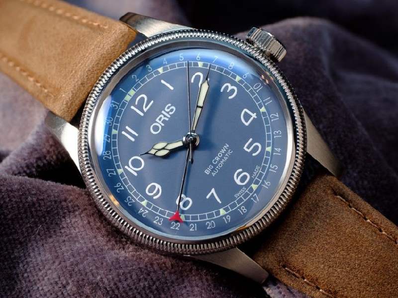 ساعت قدیمی اوریس؛ عقربه نوک تیز زیبا دقیق