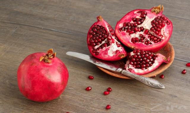 انار امروز اصفهان ؛ 3 طعم ترش شیرین ملس آنتی اکسیدان بسیار قوی