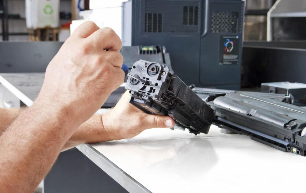 کارتریج جوهرافشان مشکی؛ دارای درام مگنت فوم رول + 200 تا 220 برگ