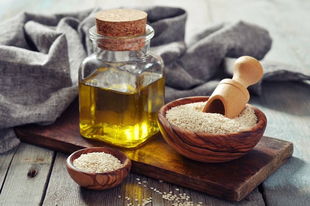 روغن کنجد Sesame Oil بو داده خام چاشنی سالاد