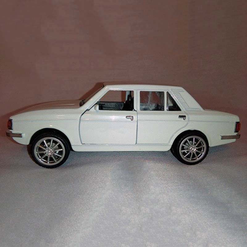 اسباب بازی ماشین پیکان؛ استیل پلاستیک ظاهر واقعی + افزایش خلاقیت کودک