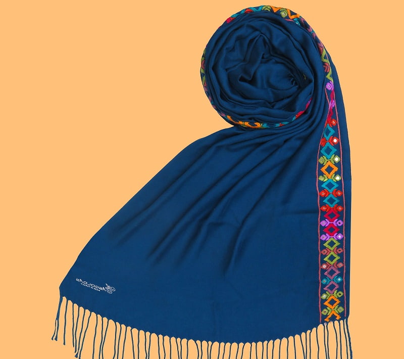 شال سوزن دوزی ؛ 2 رنگ طلایی نقره ای خیلی خنک مناسب کارهای روزمره