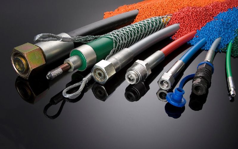 شیلنگ بنزین متری؛ مقاومت انعطاف پذیری بالا کلاف شده 2 لایه