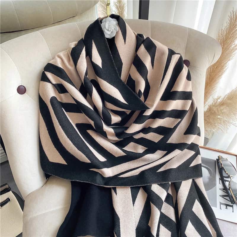 شال مارک توتو ؛ مجلسی اسپرت ساده 3 جنس ابریشم موهر حریر