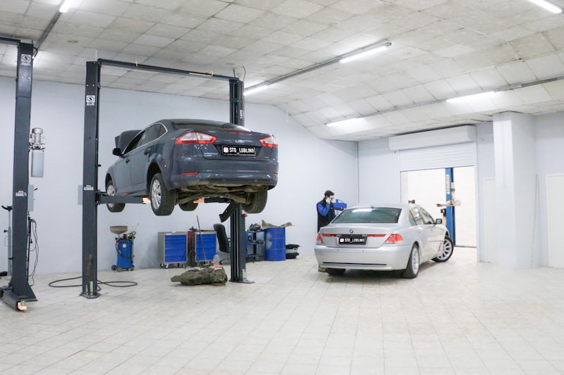 جک بالابر خودرو کارواش؛ تک ستون هیدرولیک تک فاز شستشوی اجزای خودرو