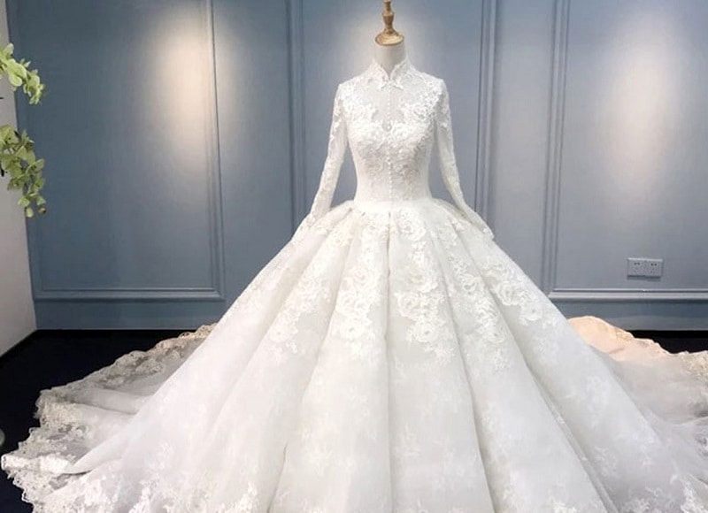 لباس عروس محجبه؛ ساده پفی دنباله دار (توربان کلاه شنل دستکش)