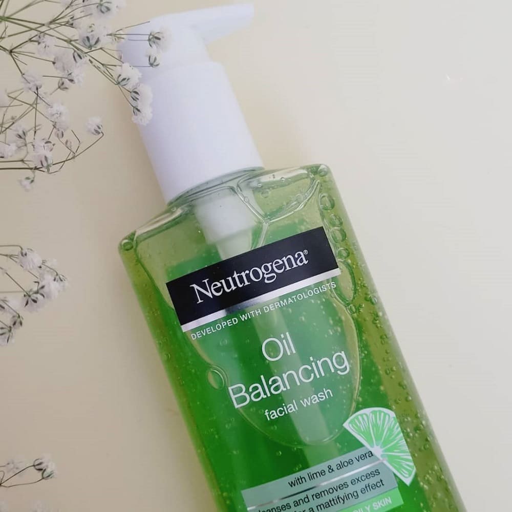 شوینده پوست چرب نیتروژنا؛ مناسب دست صورت پوست اکنه ای خشک چرب