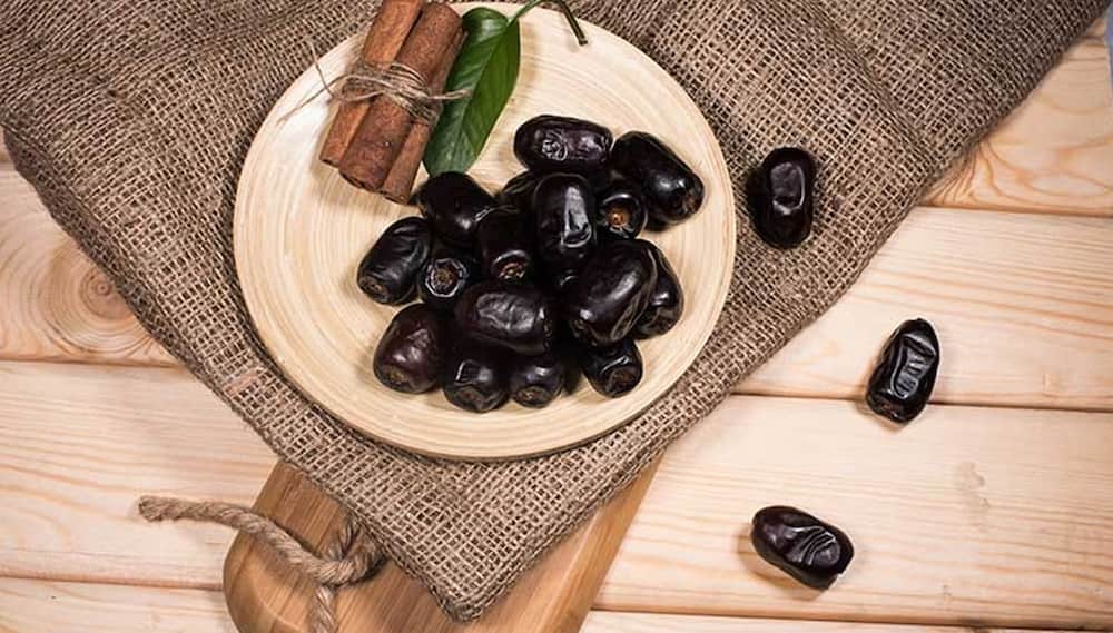 قیمت خرما مروارید سیاه