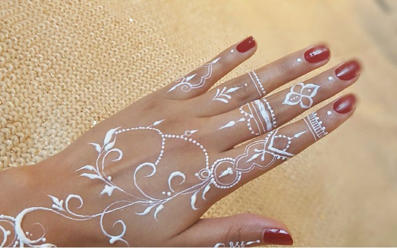 حنا سفید؛ خمیری پودری ماندگاری (2 الی 10 روز)