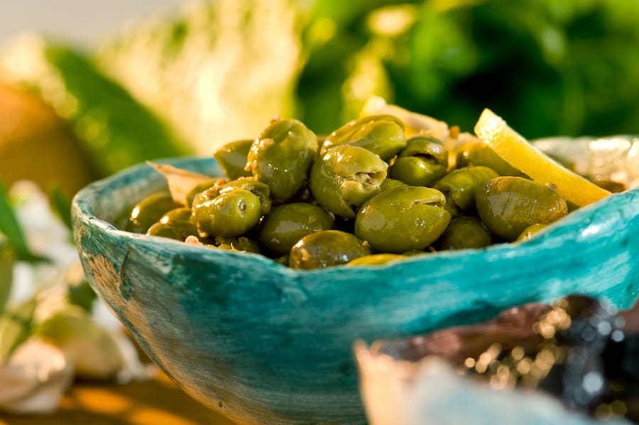 زیتون پرورده شیراز؛ ضد سرطان فشار خون سرشار پتاسیم Calcium