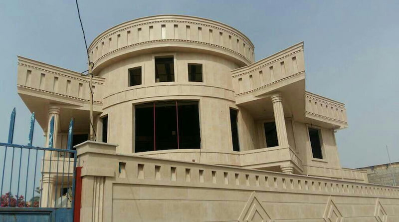 سنگ نمای ساختمان کرج؛ گرانیت تراورتن مرمر ضدآب مقاوم