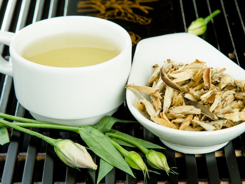 چای سفید درجه یک Tea کافئین کم زمان دم کشیدن 5 دقیقه