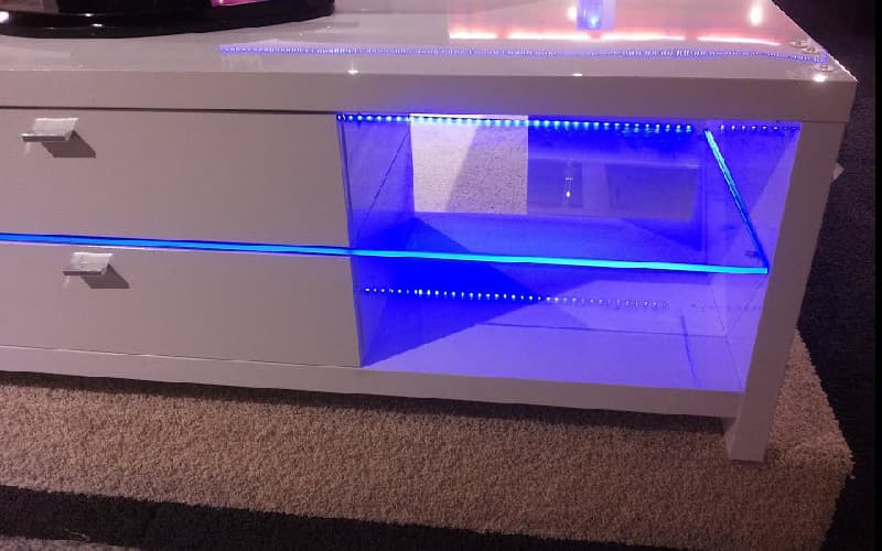 میز تی وی هایگلاس (تلویزیون) سطح براق شفاف جنس محکم مرغوب