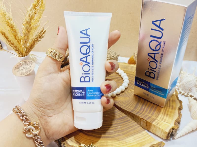 شوینده ضد جوش بیوآکوا؛ رفع چربی جوش پوست صورت مصرف روزانه