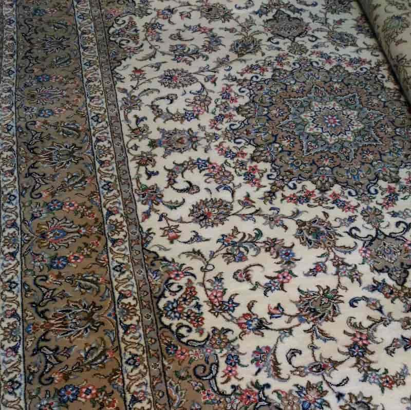 فرش اردکان کاشان؛ جنس پنبه ابریشم اندازه (6 9 12) متری