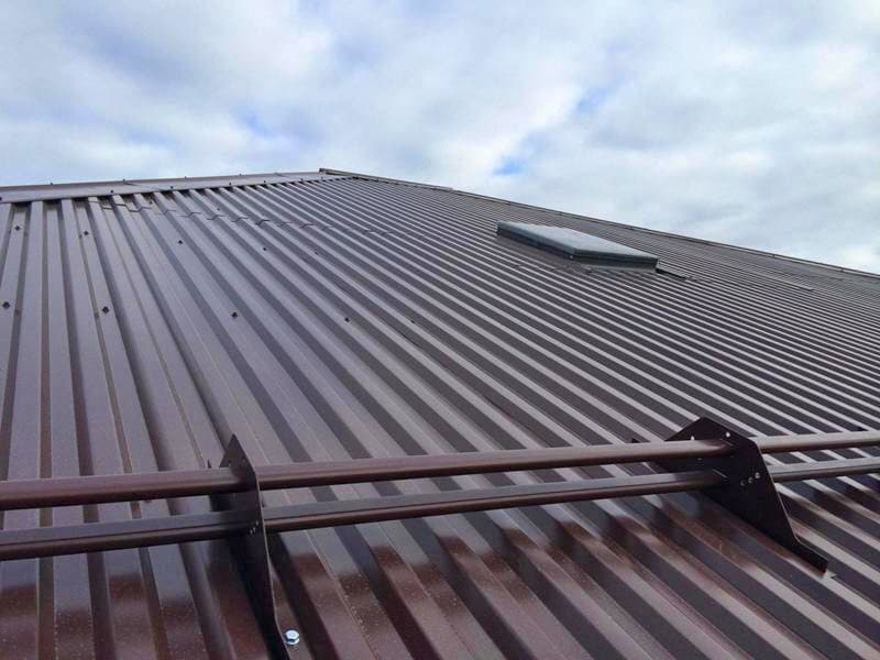 ورق گالوانیزه کرکره ای اصفهان؛ طرح سینوسی رنگی کاربرد (سقف پارکینگ باشگاه)