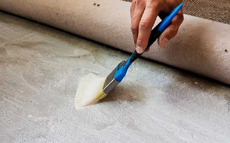 چسب موکت ارزان (فرش) مقاوم شفاف وزن 300 گرم مناسب پله اتاق