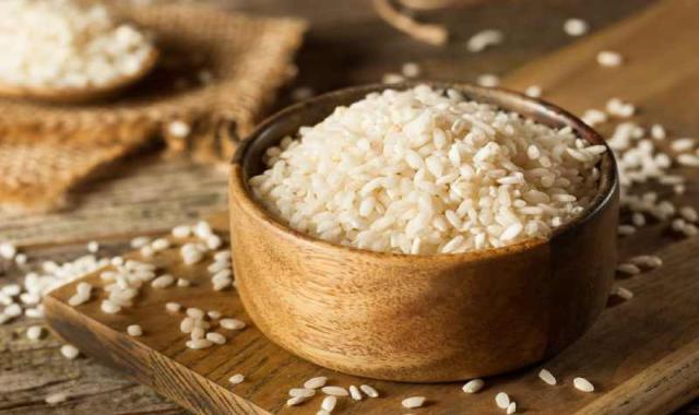 برنج جی تی سی؛ طعم مزه عالی قد بلند سفید رنگ حاوی ویتامین B
