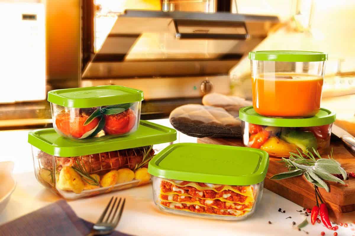 ظروف پلاستیکی چند تکه؛ درب دار تنوع طرح رنگ مقاوم برابر حرارت