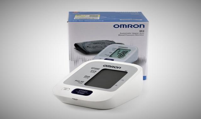 دستگاه فشار خون m2؛ اتوماتیک غیر قابل شارژ ساخت Japan