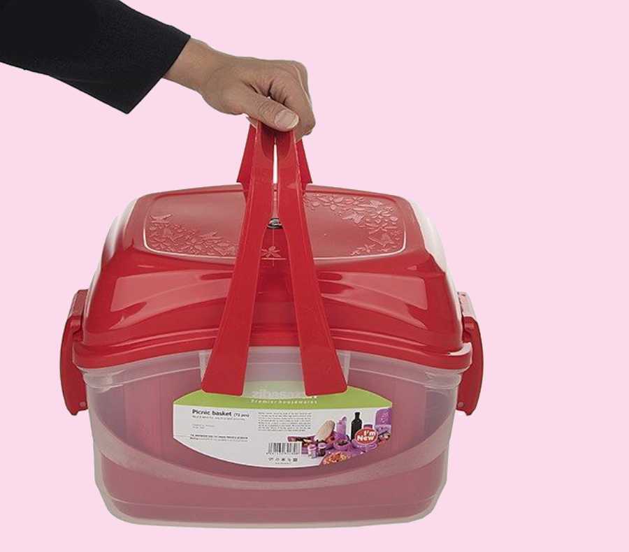 ظروف پلاستیکی زیباسازان؛ طرح رنگ متنوع رعایت استاندارد جهانی