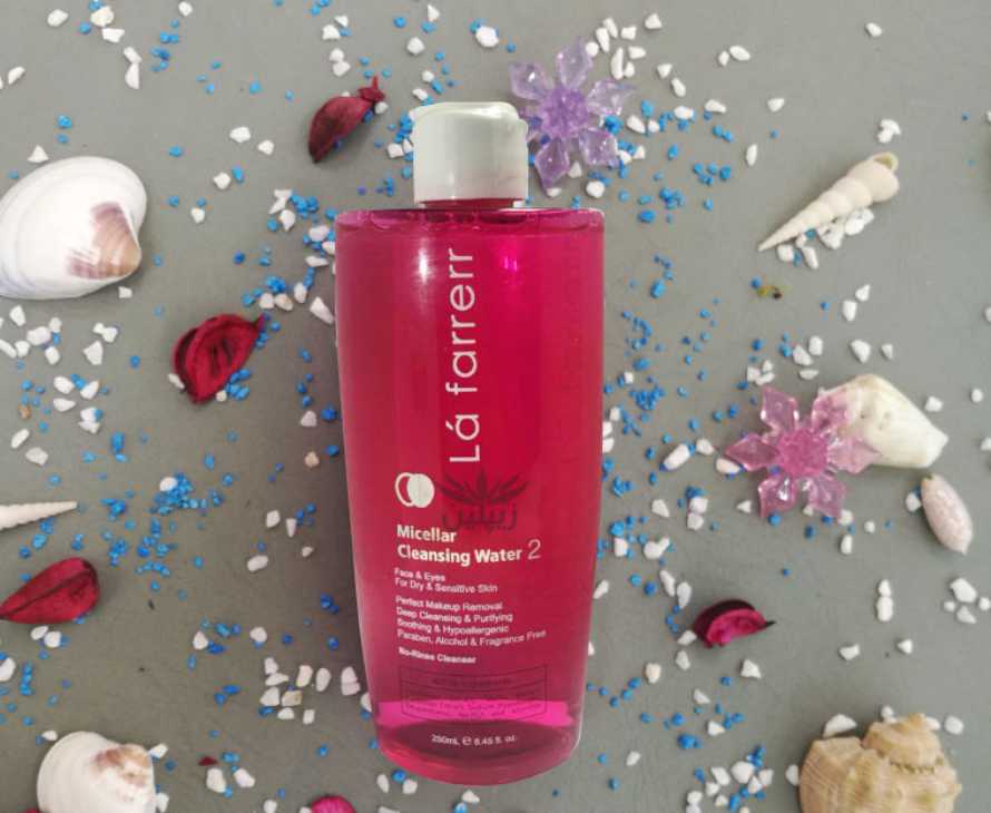 شوینده ی صورت لافارر؛ پاکسازی کوچک کردن منافذ باز پوست