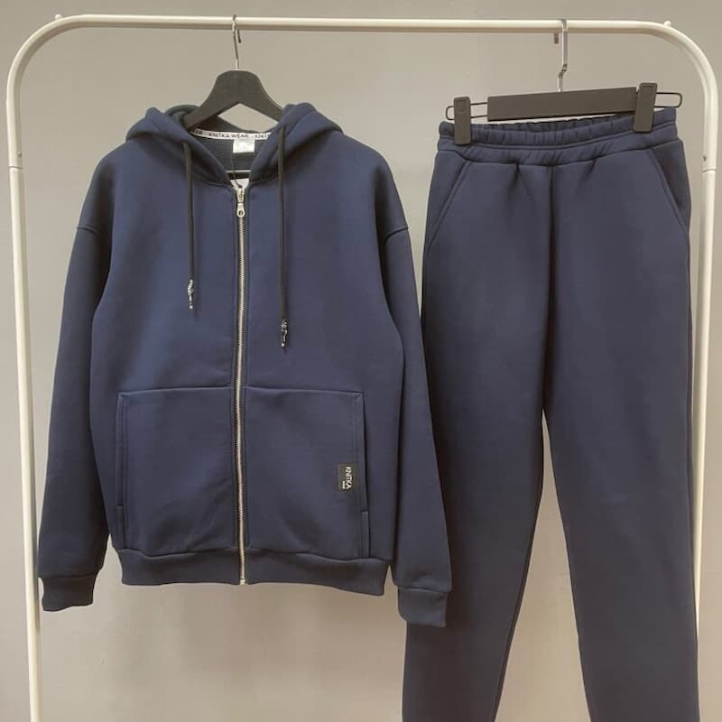 لباس ورزشی زنانه برای پیاده روی؛ الیاف طبیعی مصنوعی سبک