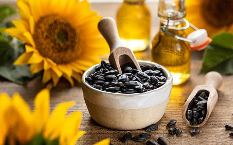 تخمه آفتاب گردان درجه یک؛ برشته بهداشتی 3 طعم نمکی گلپر لیمویی