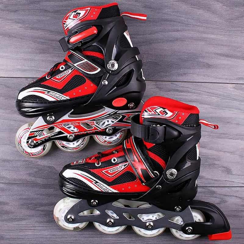 کفش اسکیت بچه گانه در اصفهان؛ چراغ دار 3 4 چرخ برند (رولربلید روسز اورلاندو)