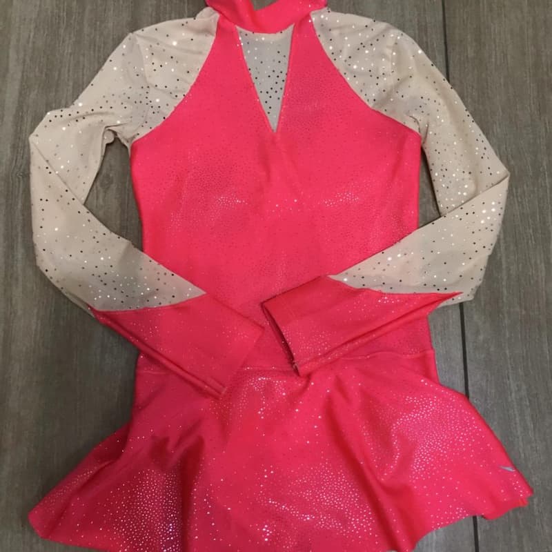 لباس ژیمناستیک دخترانه دامن دار؛ پارچه لطیف درجه یک پوشش کامل بدن