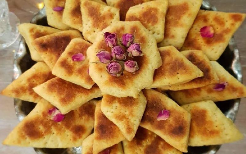 کلوچه خرمایی؛ پخت سنتی صنعتی ارزش غذایی ماندگاری بالا