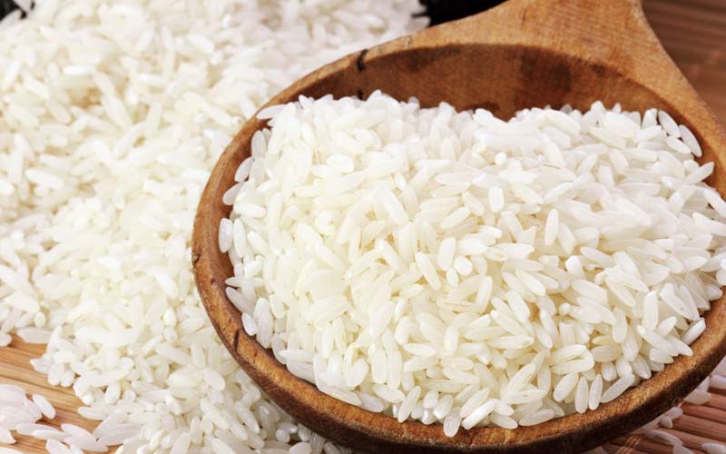 برنج بازار؛ قد کشیده رنگ صدفی طعم بی نظیر مناسب (زنان باردار ورزشکاران)