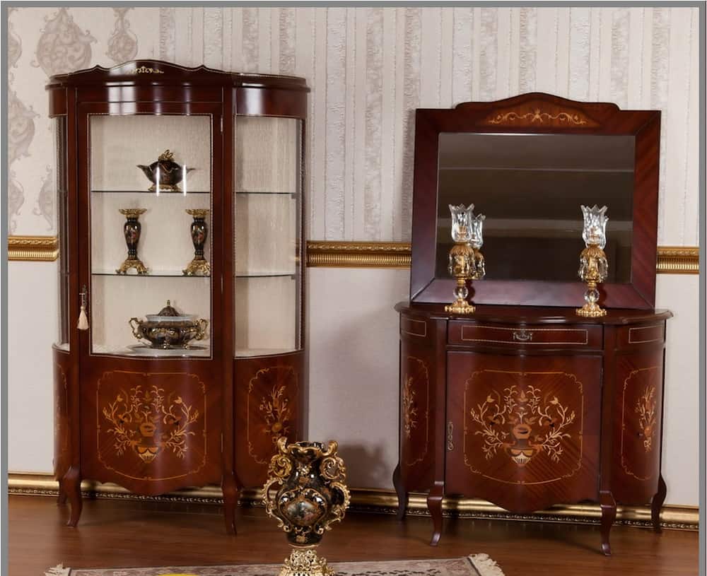 ویترین معرق کاری شده؛ سنتی کلاسیک قهوه ای روشن تیره