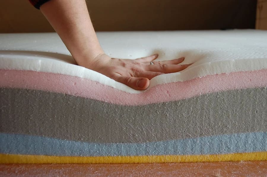 فوم بروجرد؛ سبک عایق حرارت مقاوم مصارف (لحاف تشک بالش)