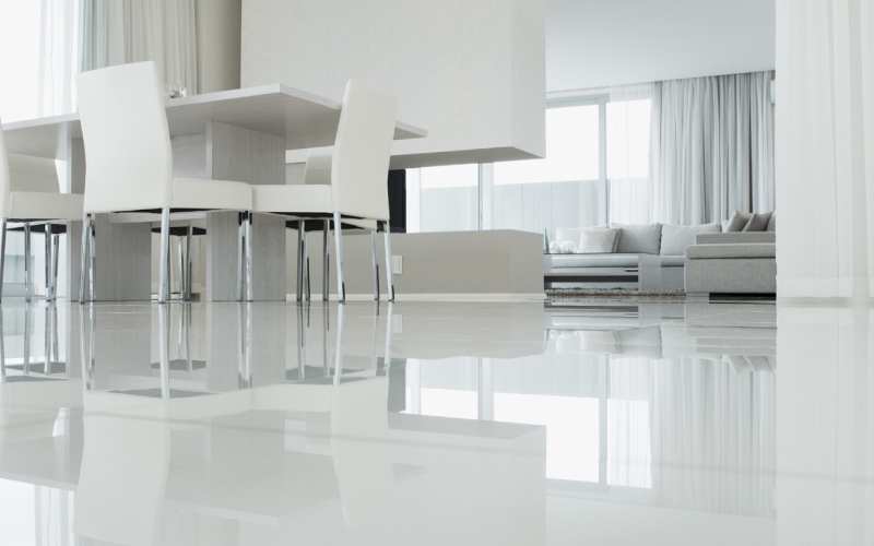 سرامیک کف بدون بند (کاشی) پارکتی مدرن ساده طرح دار 2 رنگ کرمی شکلاتی