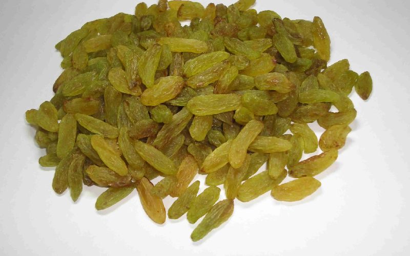 کشمش آجیلی؛ تیزابی آفتابی سبز رنگ طبع گرم درمان کم خونی