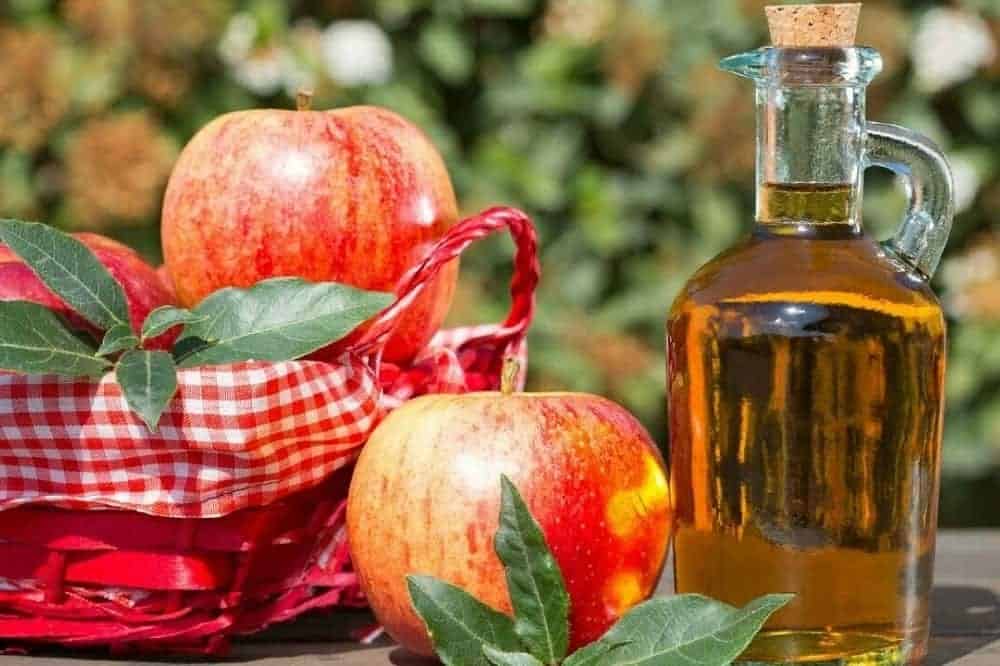 سرکه سیب یک و نیم لیتری؛ بوی تند رنگ قهوه ای درمان انواع بیماری