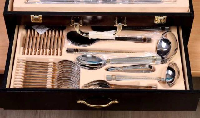 کیف سامسونت قاشق و چنگال (ساک) کشویی چند طبقه جنس چوبی فلزی