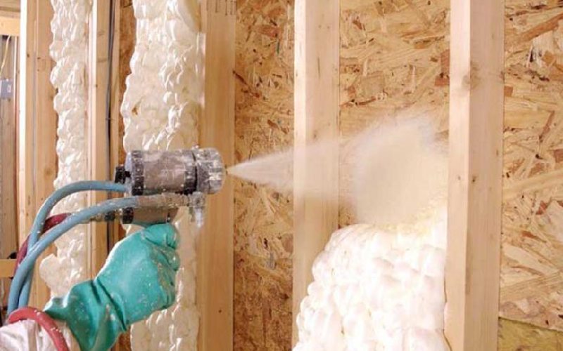 فوم تزریقی اسپری؛ سبک عایق گرما قابلیت اتصال به مصالح ساختمانی