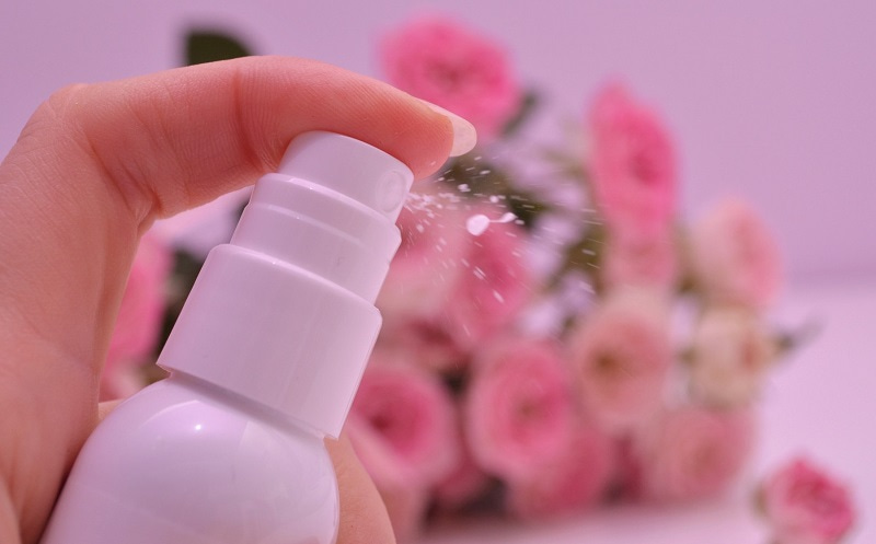 فوم شستشو صورت ام ان دی؛ پاک کننده آلودگی های سطح پوست بسته بندی مقوایی foam