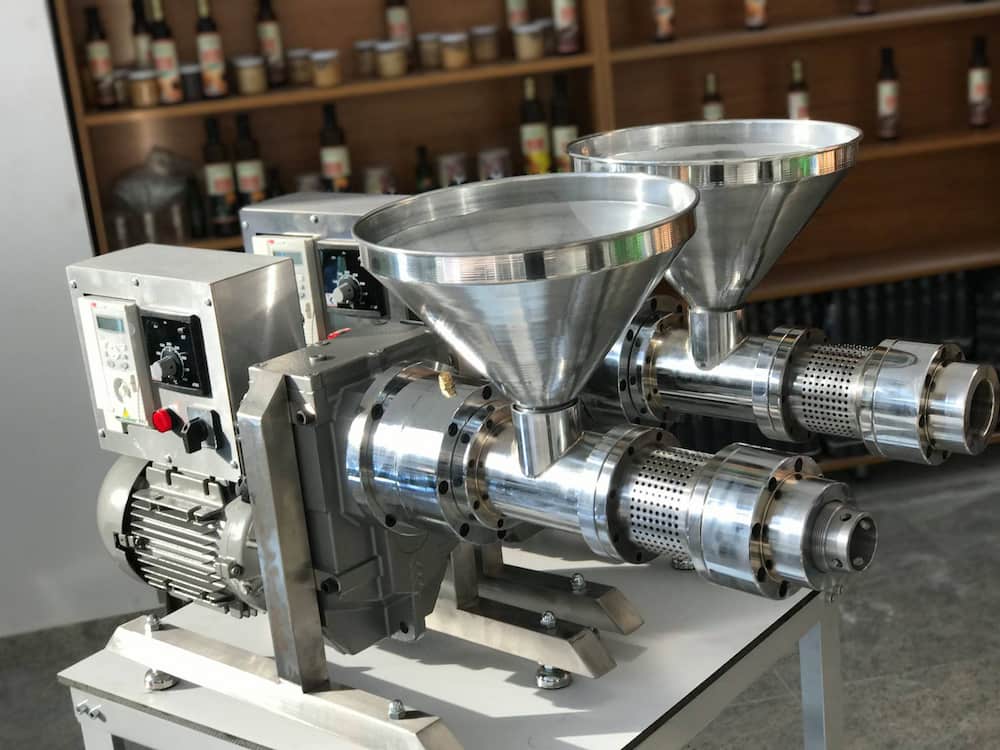 قیمت دستگاه روغن کشی پرس سرد کالیبر ۸۵ میلیمتر