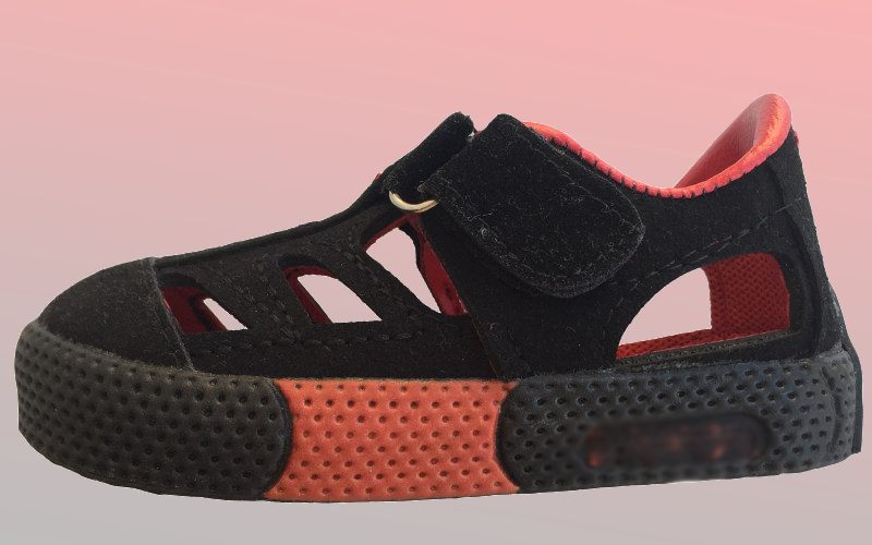 صندل جلو بسته پسرانه (دمپایی) بنددار دکمه ای 2 جنس چرم مصنوعی پلاستیک