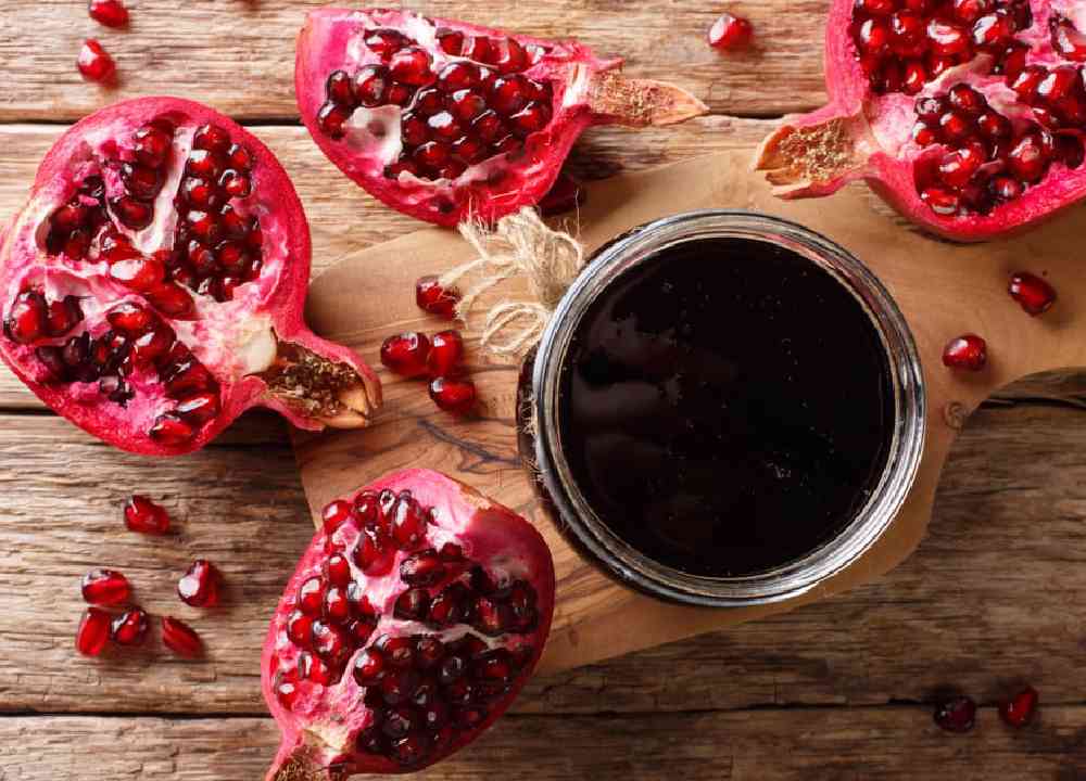 رب انار خانگی یزد؛ صنعتی خانگی درمان پوست مو کم خونی