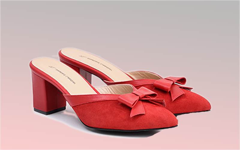 صندل چرم مشهد؛ جلو بسته اسپرت طبی جنس کفی پی وی سی